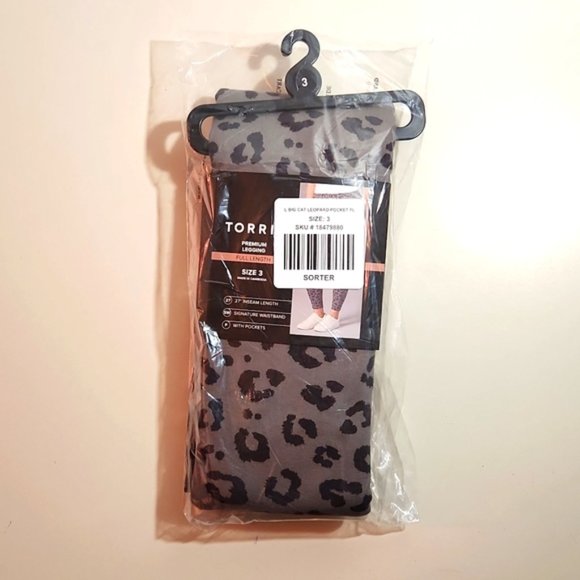 ❤️NWT VINTAGE TORRID LEGGING WITH POCKETS - LEOPARD ANIMAL PRINT - PLUS SIZE - Picture 8 of 14